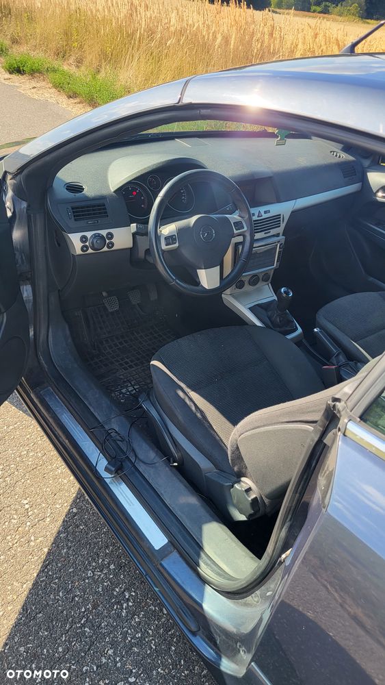 Opel Astra 1.9 CDTI Cosmo - 8