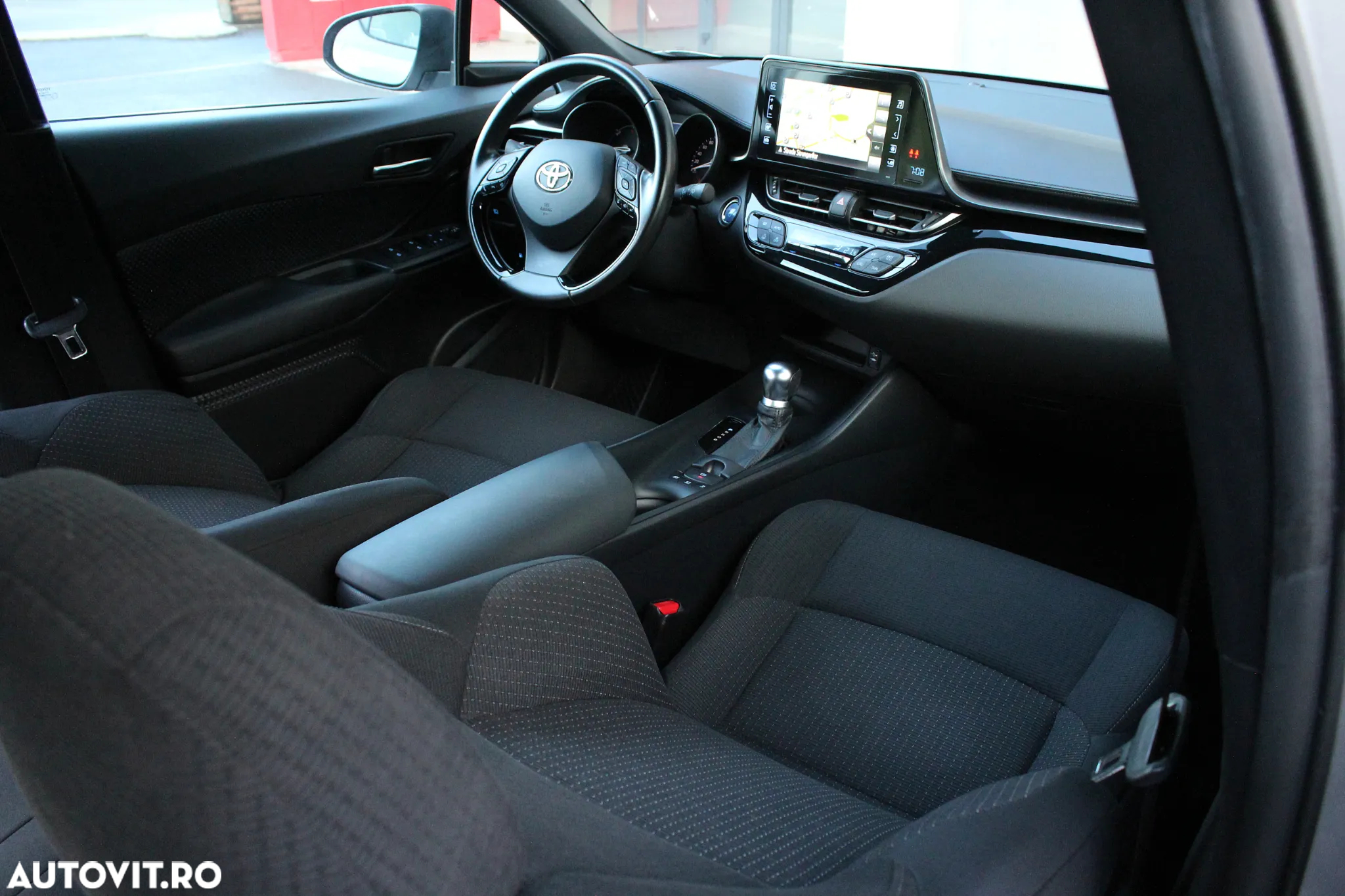Toyota C-HR 1.8 HSD 122 CP 4x2 CVT Style - 12