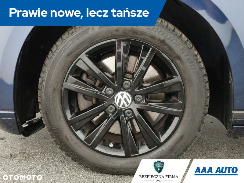 Volkswagen Passat - 12