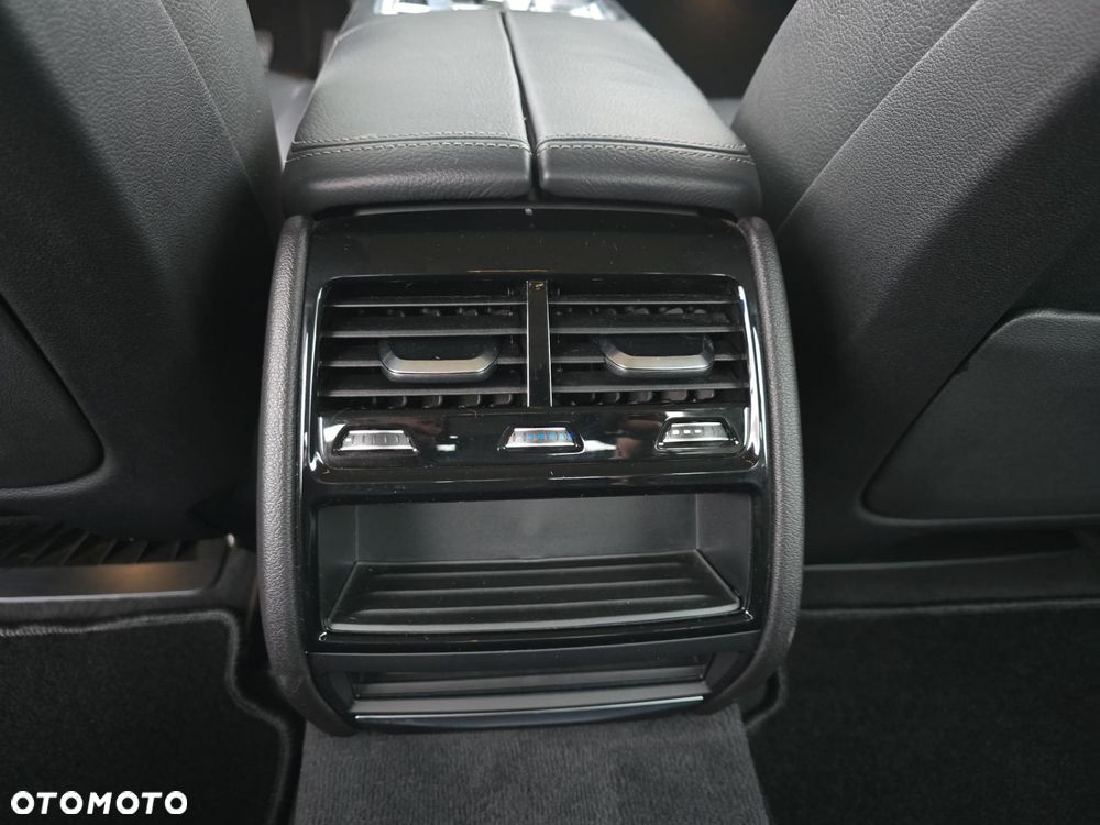 BMW Seria 7 730d - 23