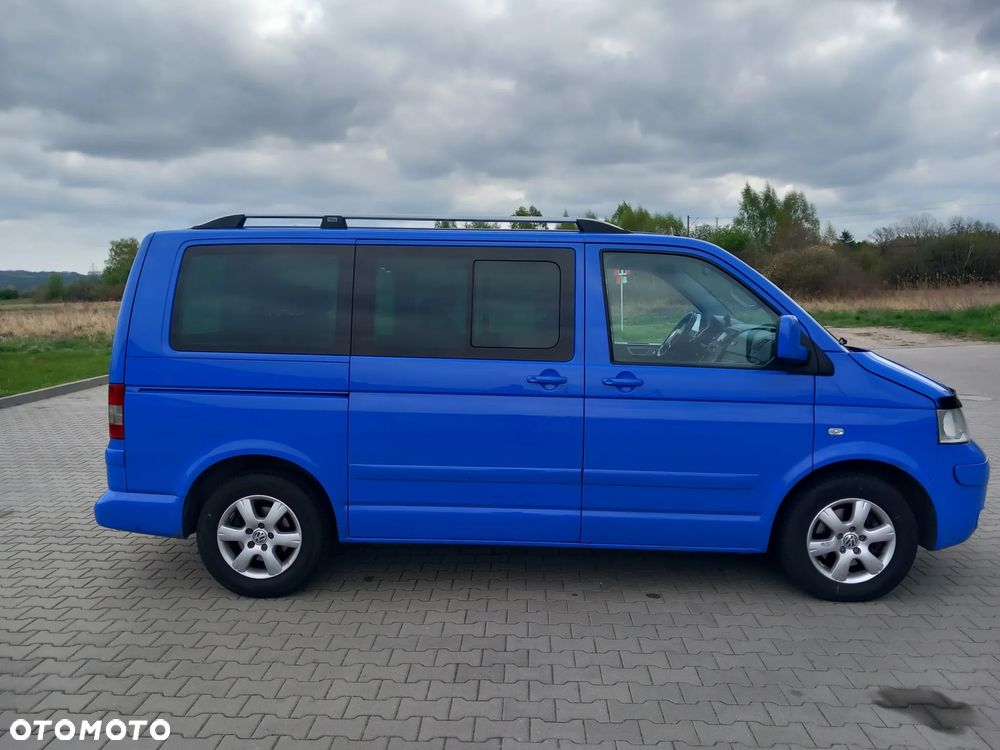 Volkswagen Multivan - 8