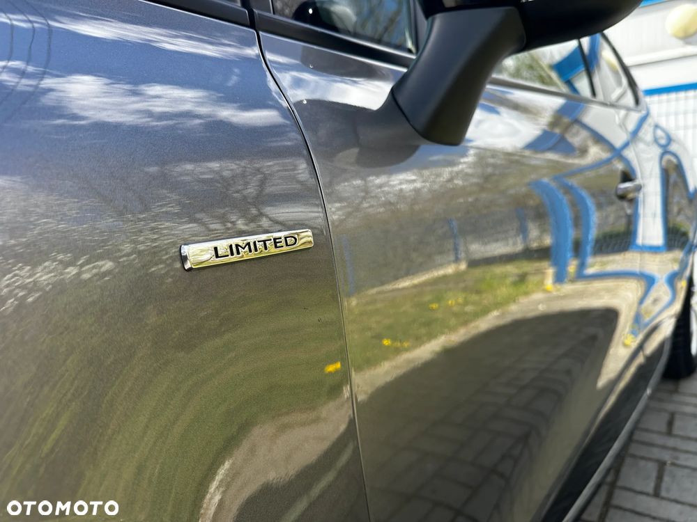 Renault Clio 1.2 16V Limited EU6 - 9