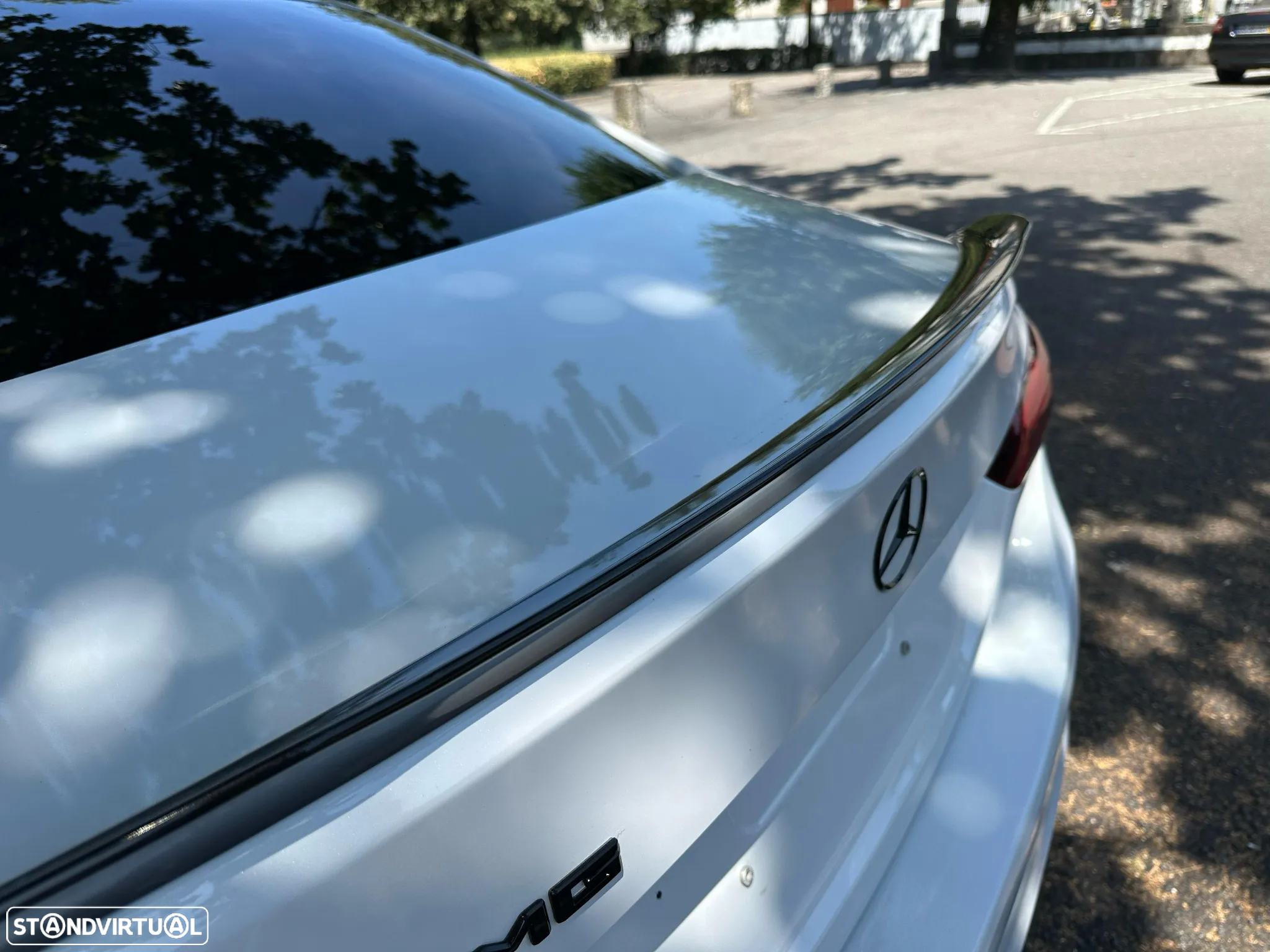 Mercedes-Benz A 250 Limousine e AMG Line - 17