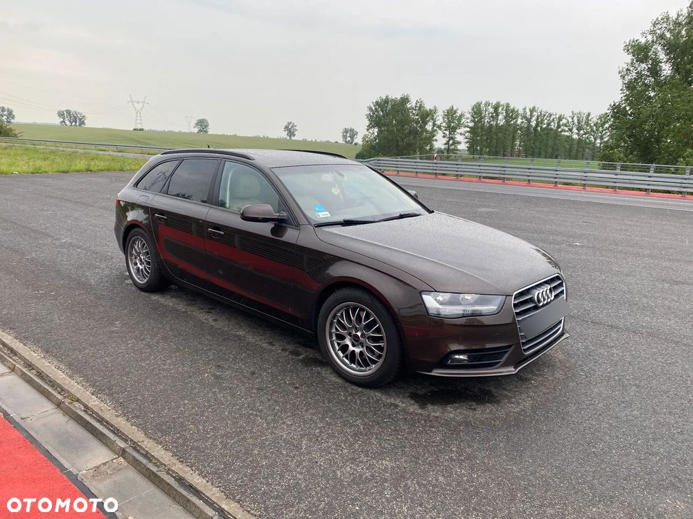 Audi A4 Avant - 14
