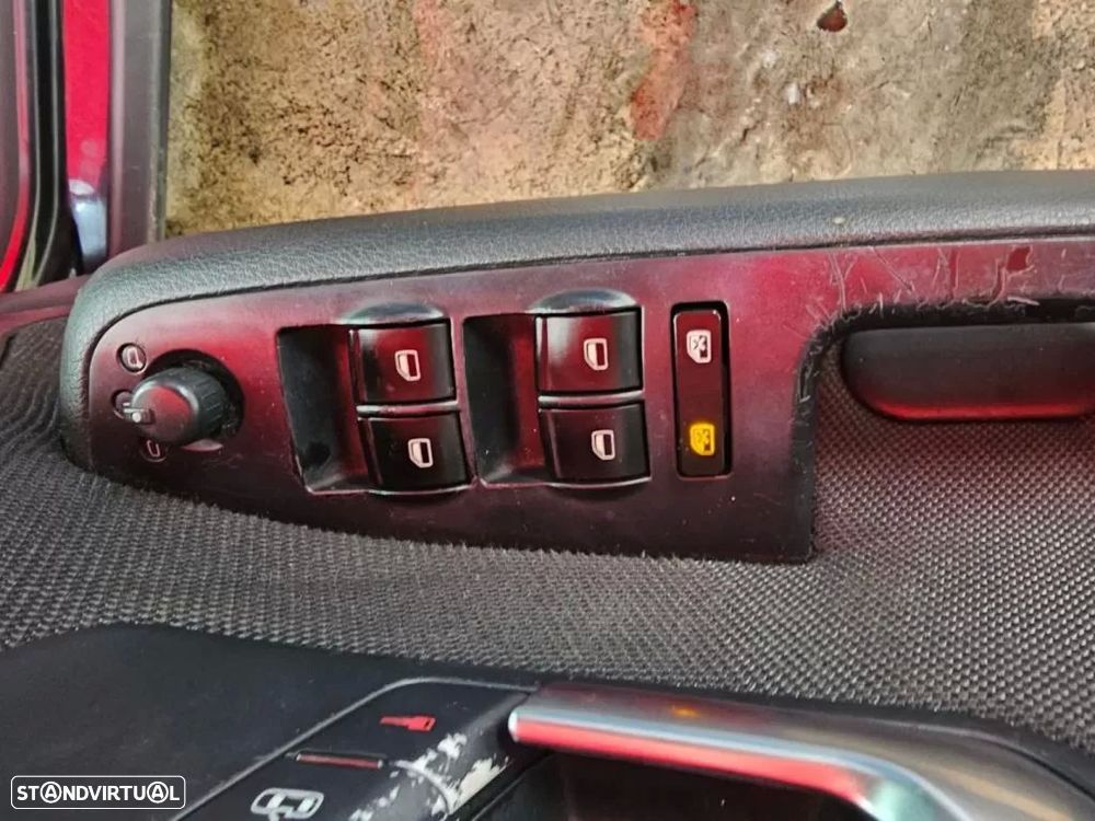 Audi A4 Avant 2.0 TDi S Edition S-line - 5