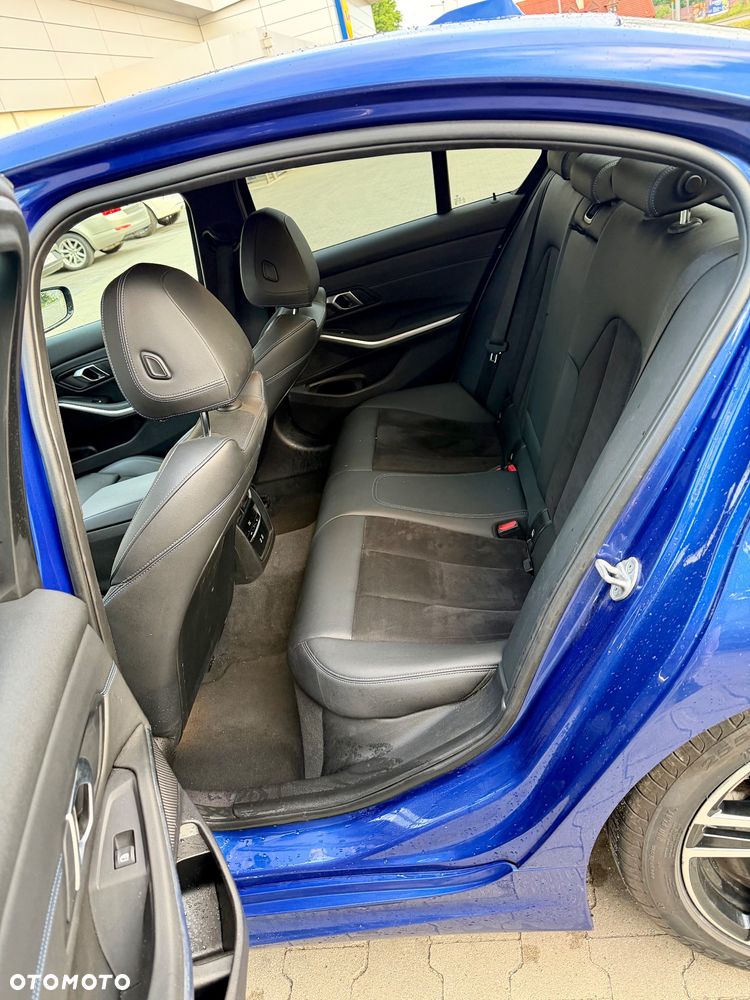 BMW Seria 3 318i M Sport sport - 10