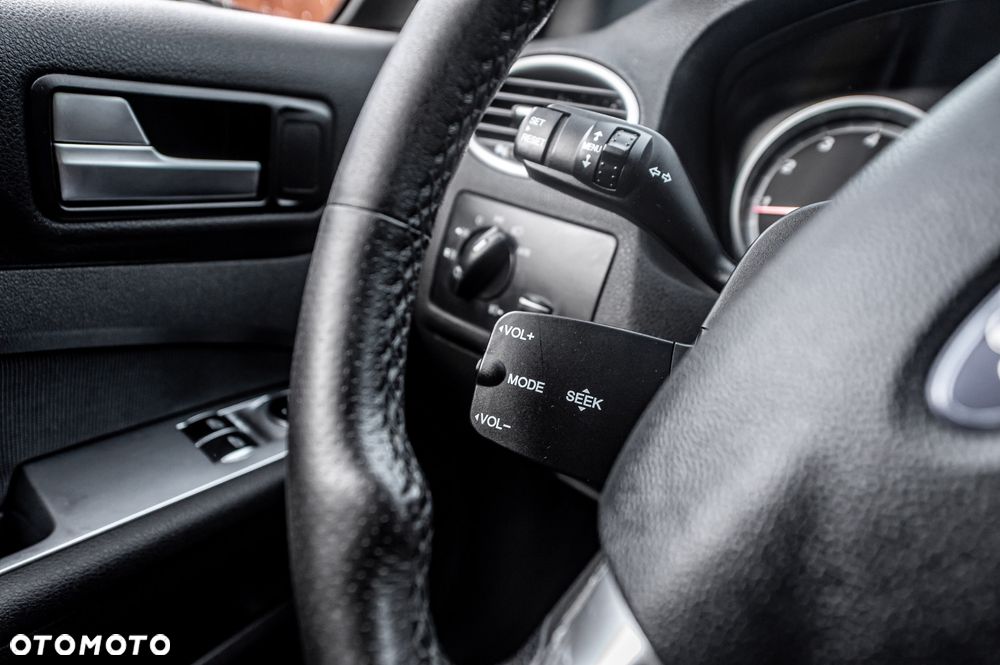Ford Focus - 33