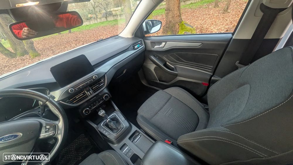 Ford Focus 1.5 TDCi ECOBlue Active X - 8