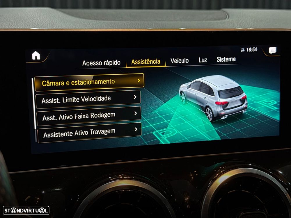 Mercedes-Benz B 180 d AMG Line - 21