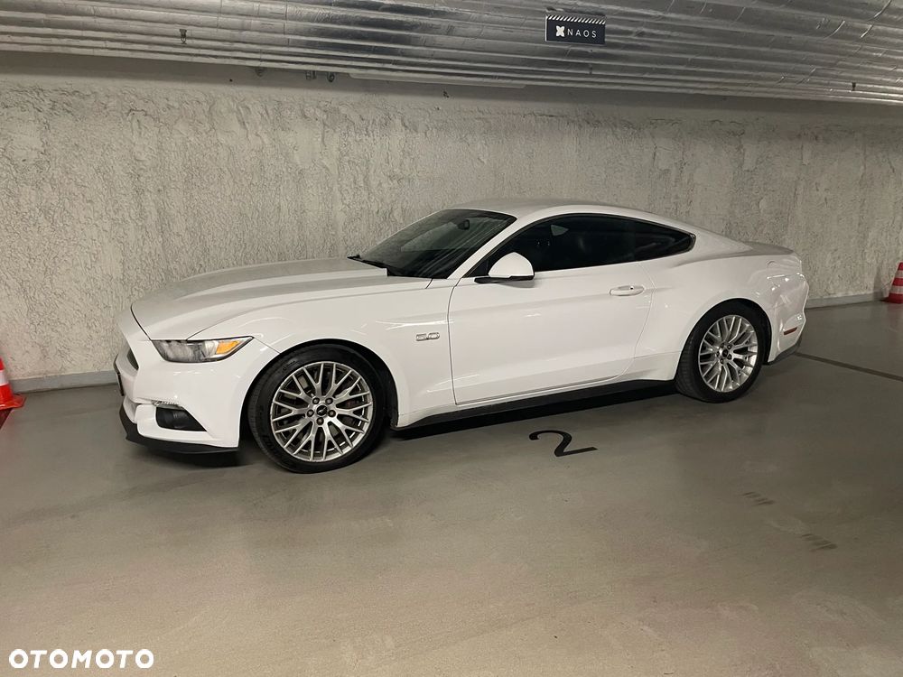 Ford Mustang 5.0 V8 GT - 28