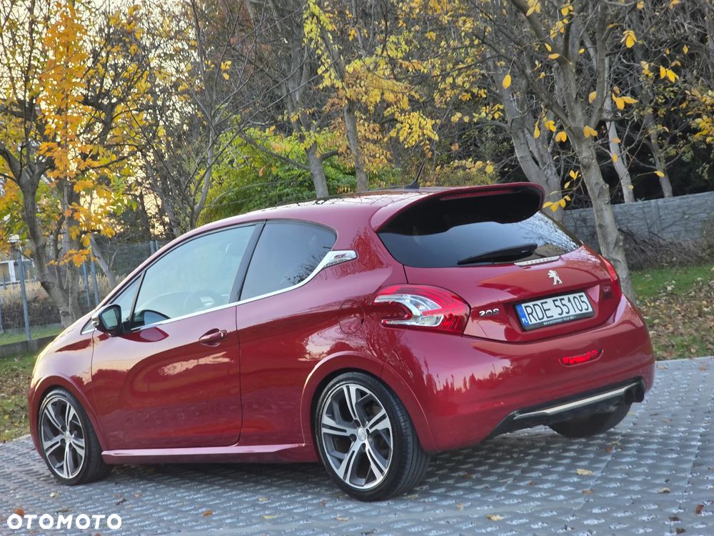 Peugeot 208 1.6 THP GTi - 13