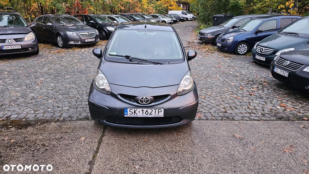 Toyota Aygo - 1