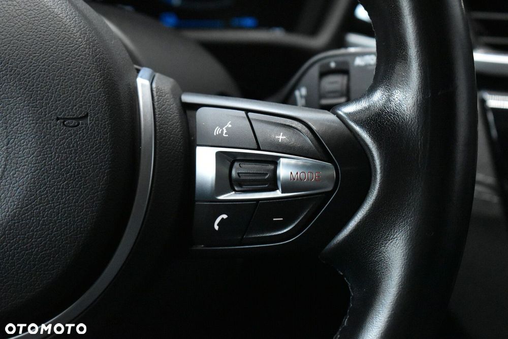 BMW X2 - 16