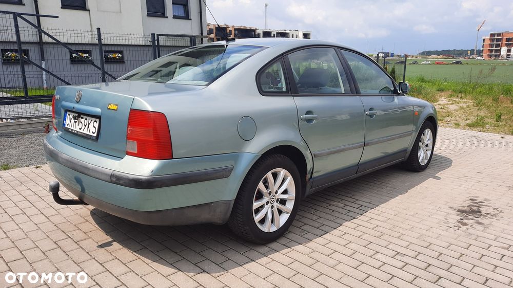Volkswagen Passat - 3