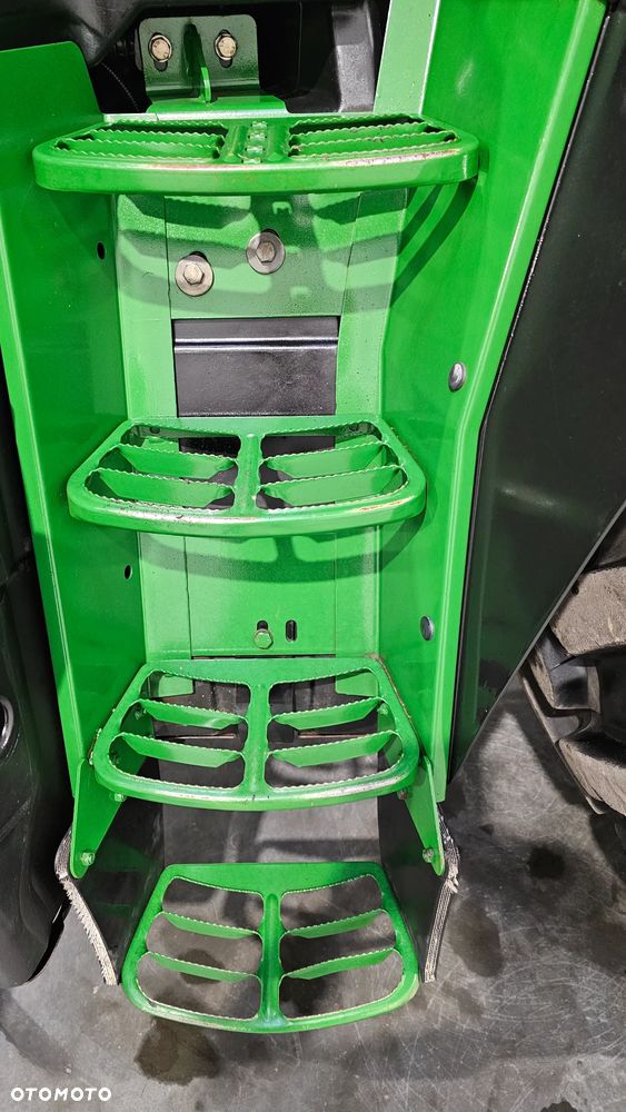 John Deere 6215 R - 14