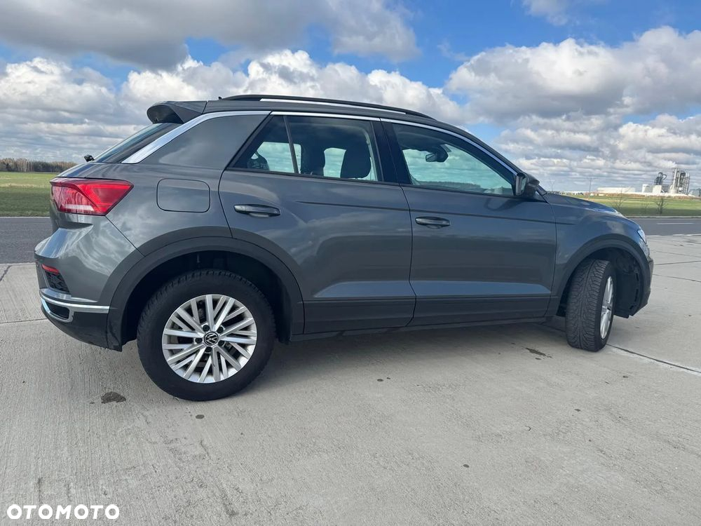 Volkswagen T-Roc - 3