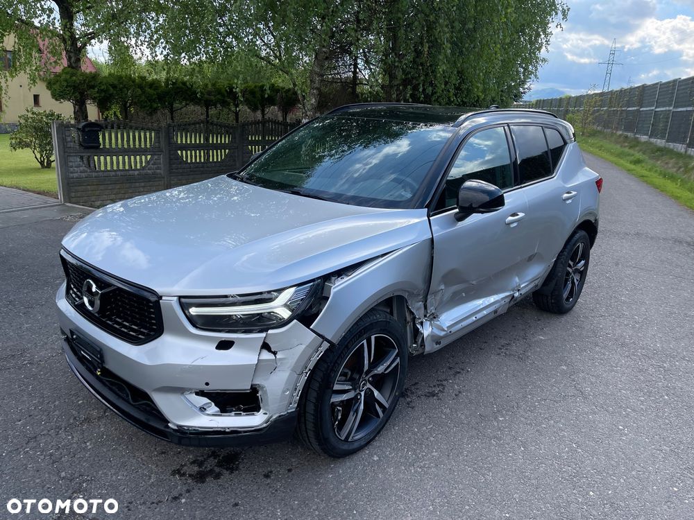 Volvo XC 40 D4 AWD Geartronic R-Design - 4