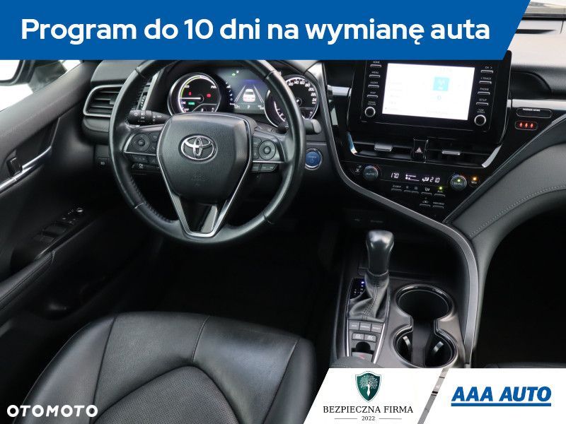 Toyota Camry - 9