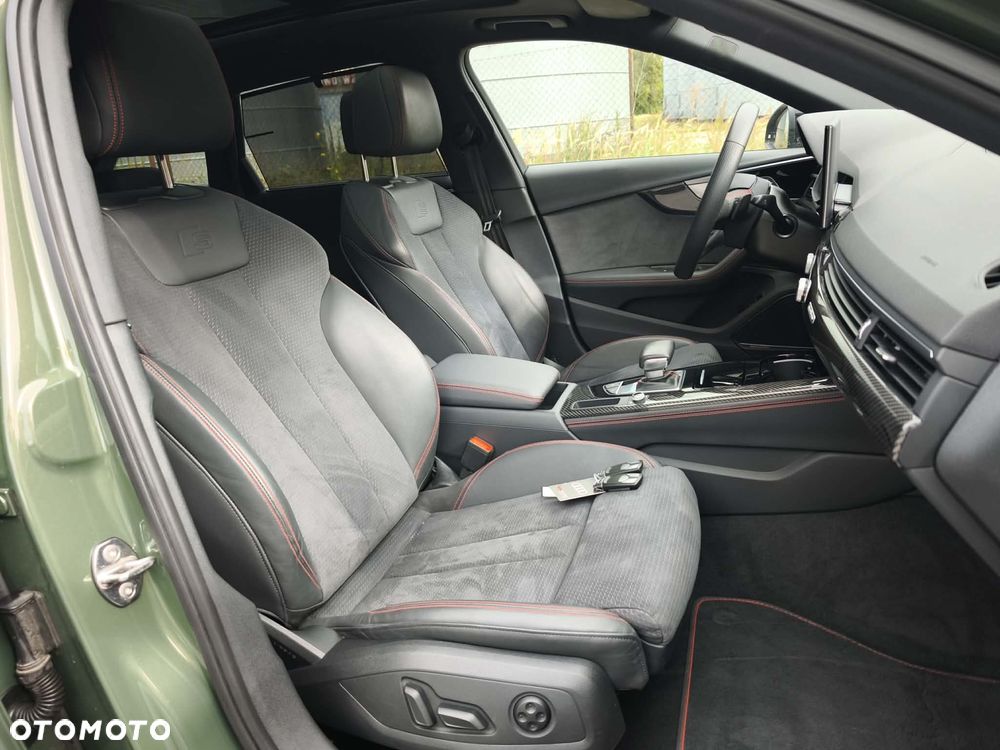 Audi A4 Avant 40 TDI quattro S tronic S line - 30