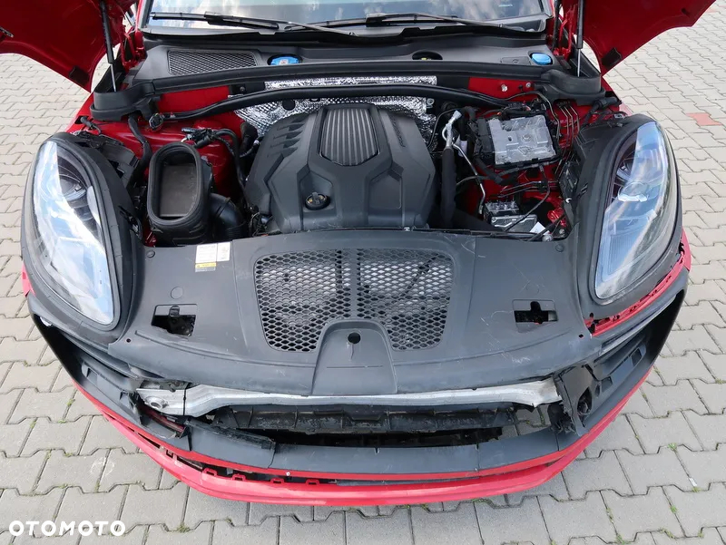 Porsche Macan T - 27