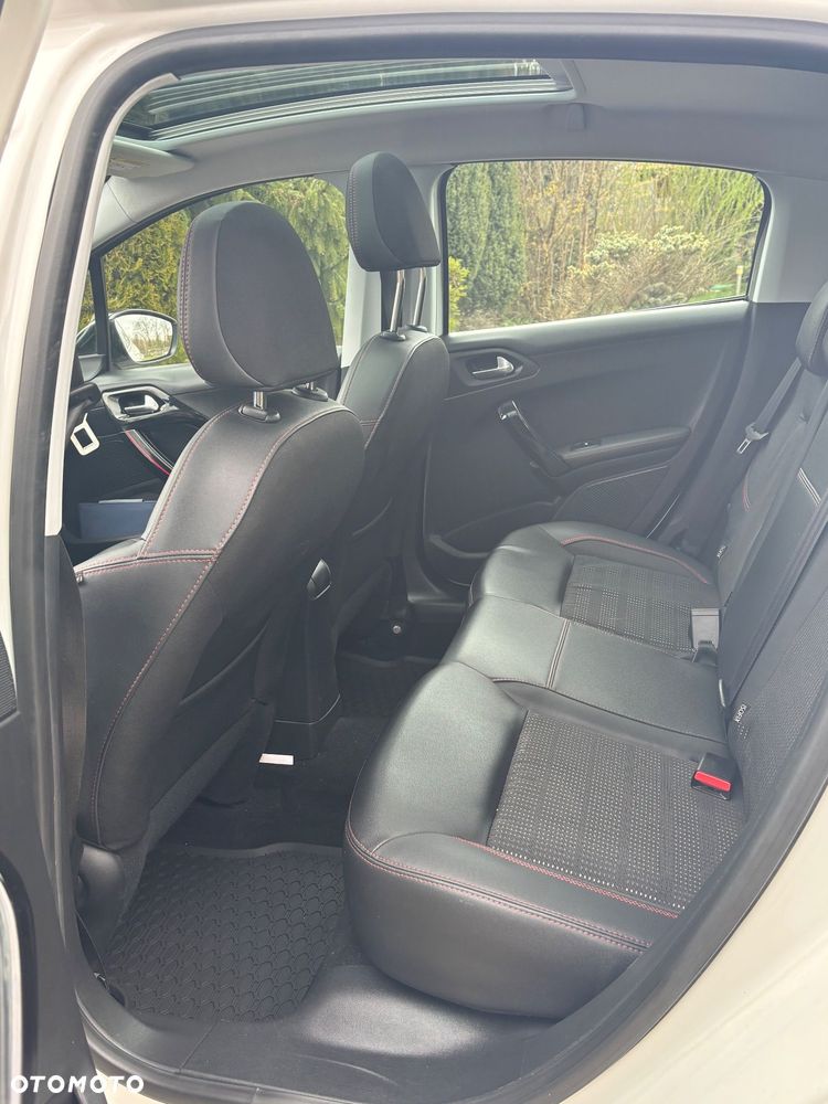 Peugeot 208 1.6 VTi Allure - 10