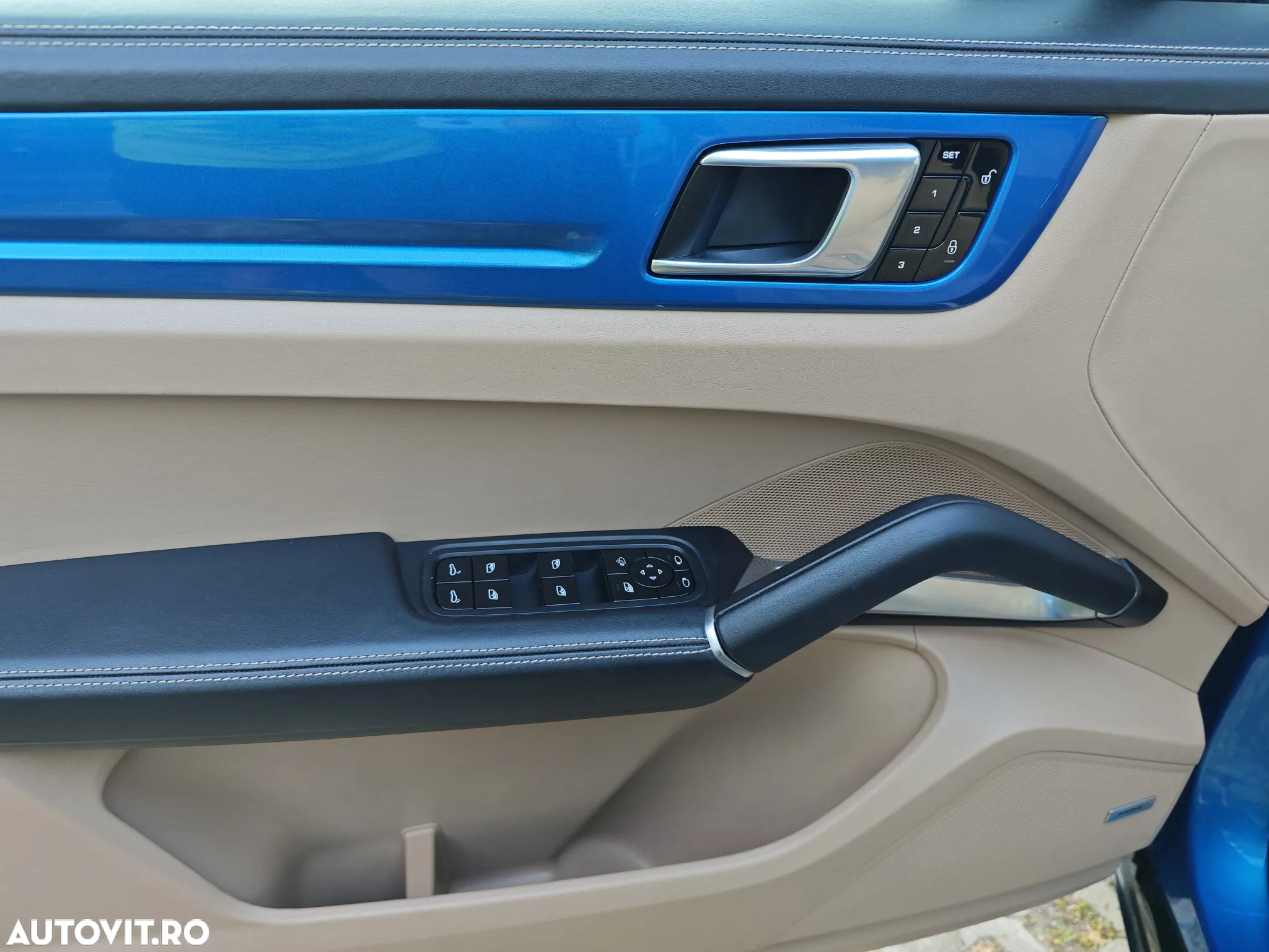 Porsche Cayenne Turbo Tiptronic S - 13