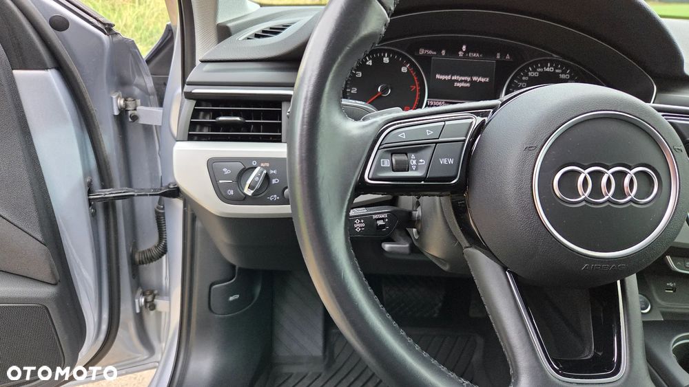 Audi A4 Avant 40 TFSI S tronic - 21
