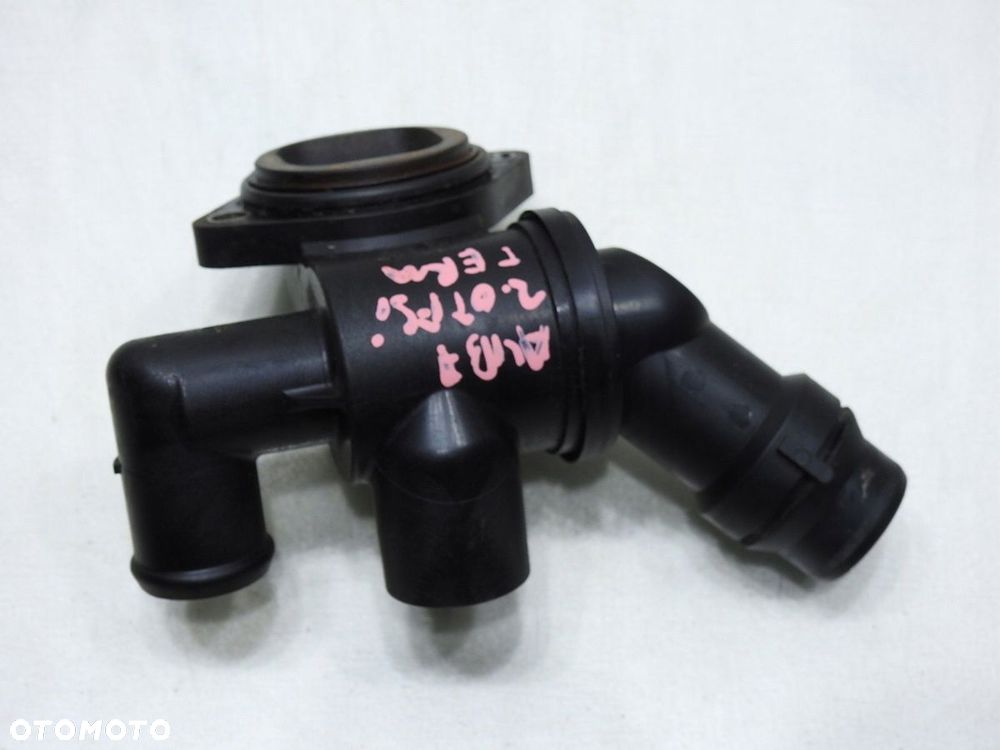 OBUDOWA TERMOSTATU AUDI A4 B7 2.0 TFSI 06D121111G - 2