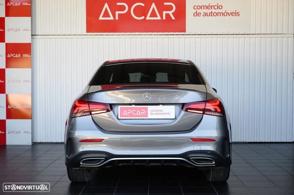 Mercedes-Benz A 180 Limousine d AMG Line Aut. - 5