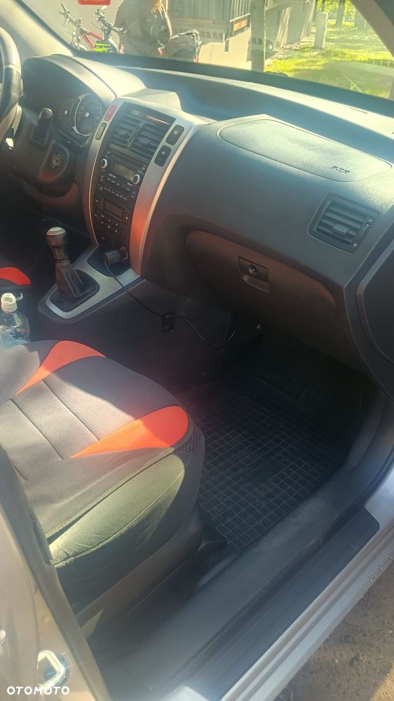 Hyundai Tucson 2.0 2WD Team 08 - 9