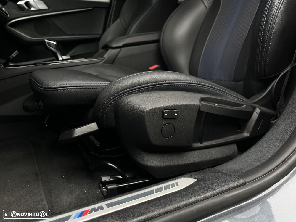 BMW 116 d Pack Desportivo M Auto - 17