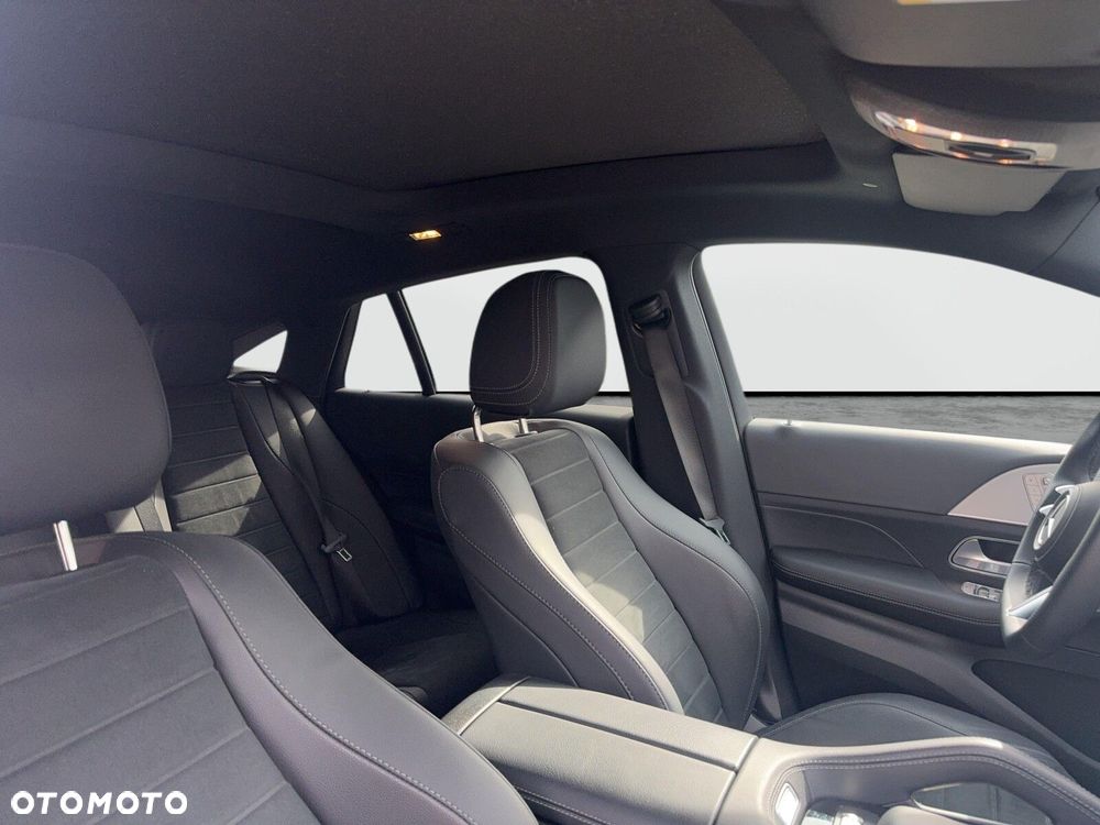 Mercedes-Benz GLE - 24