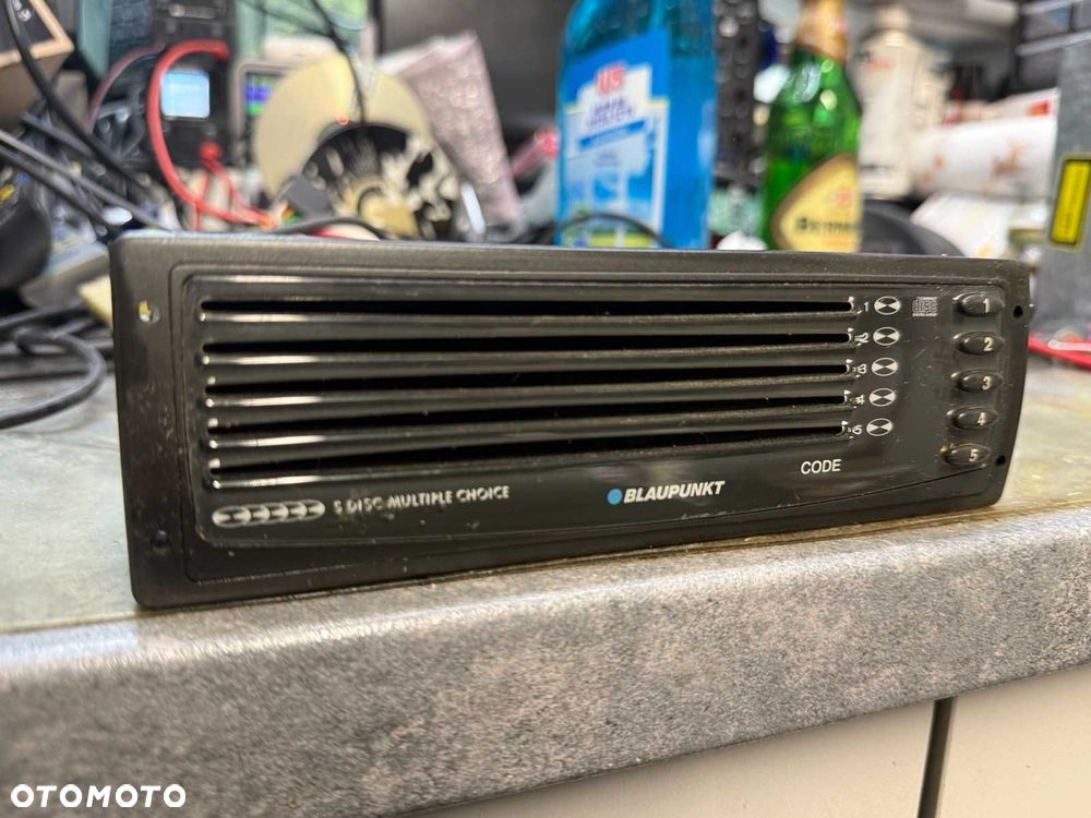 Fabryczna zmieniarka CD Mercedes W246 BLAUPUNKT IDCA09 - 2