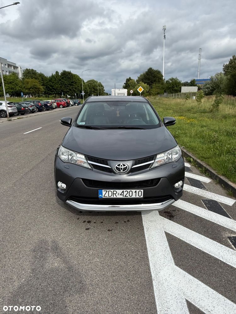 Toyota RAV4 2.0 D-4D Premium - 1