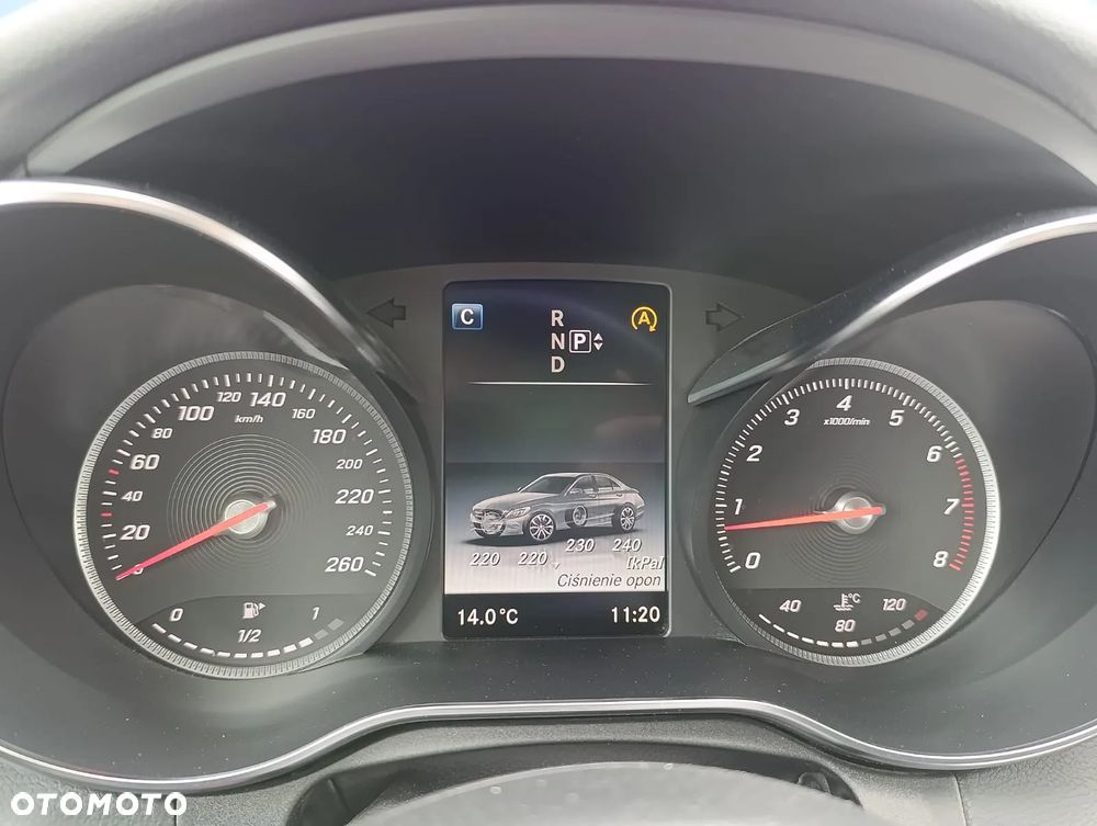 Mercedes-Benz Klasa C 200 7G-TRONIC - 32