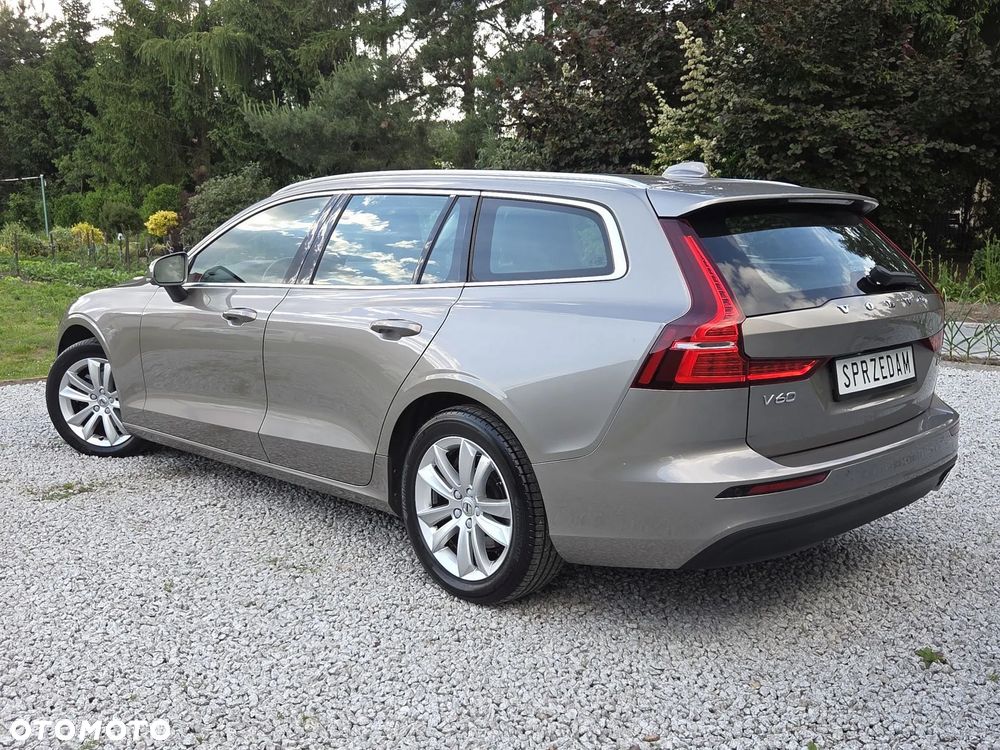 Volvo V60 D3 Momentum Pro - 30