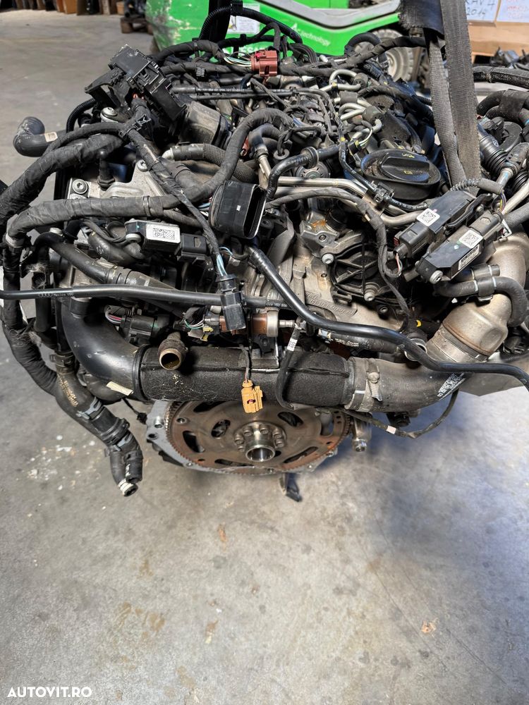 Motor complet DET Audi A4 A5 Q5 2.0 tdi 2018 - 9
