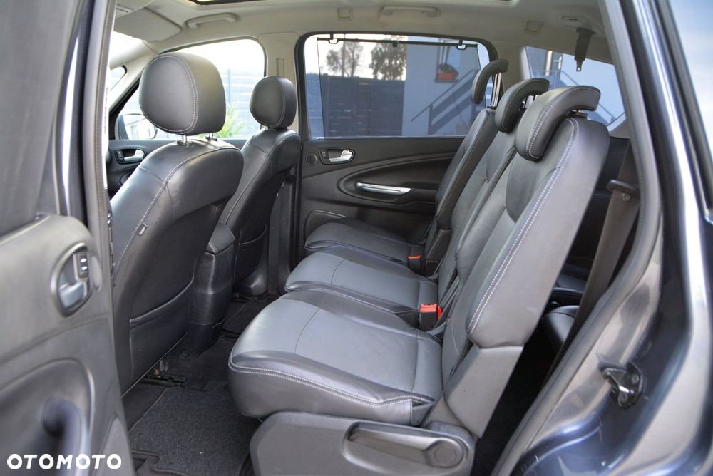 Ford S-Max - 7