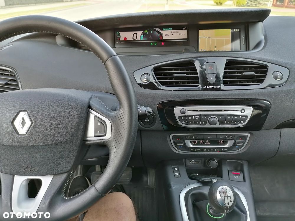 Renault Scenic 1.6 dCi Energy Bose Edition S&S - 13