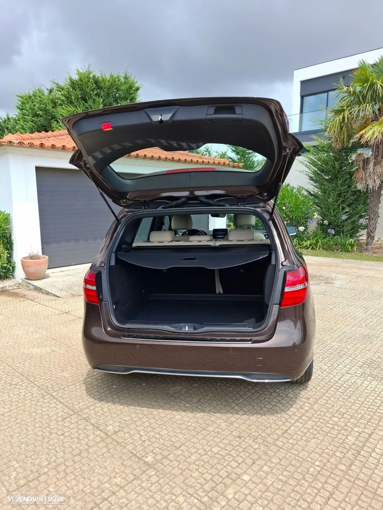 Mercedes-Benz B 180 d Urban - 4