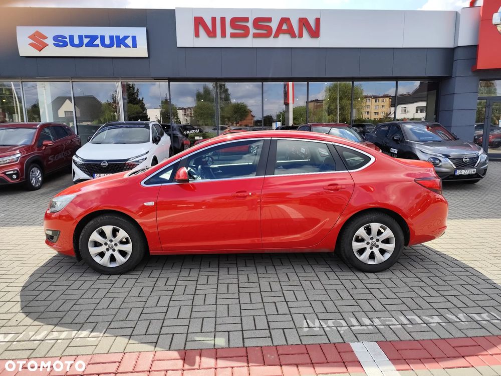 Opel Astra 1.6 Business EU6 - 2