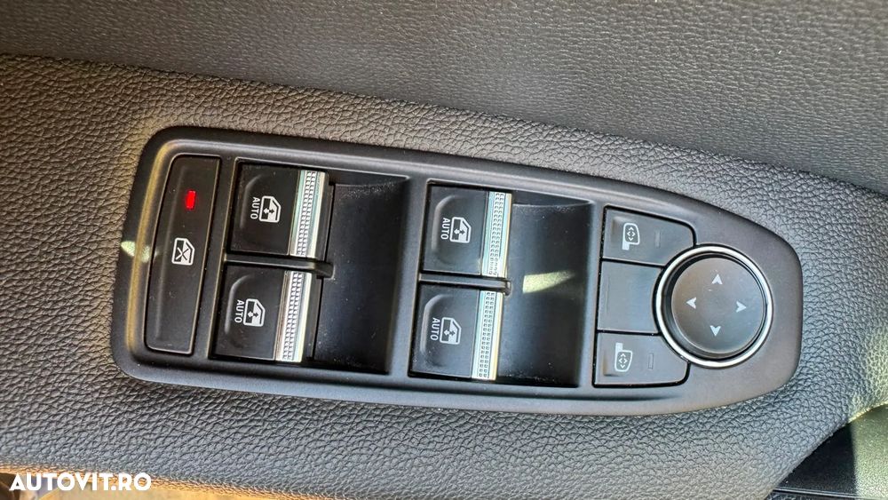 Renault Captur - 25