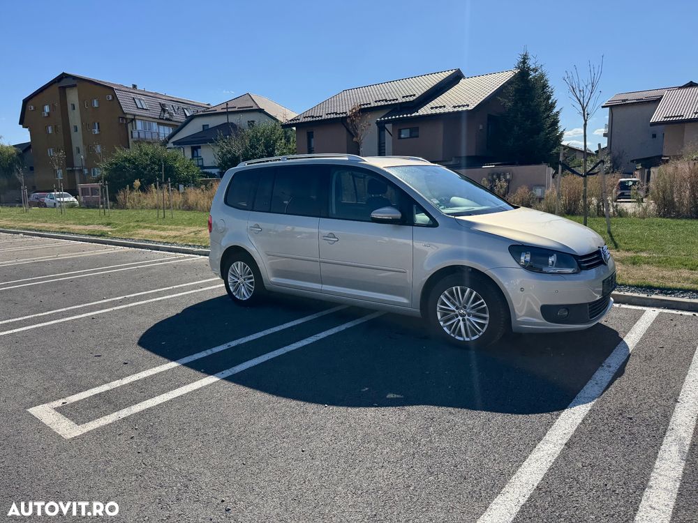 Volkswagen Touran - 6