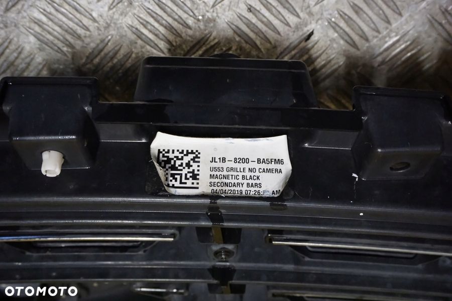 FORD EXPEDITION 2018 - 2021 Atrapa Przód Grill Chrom USA - 10