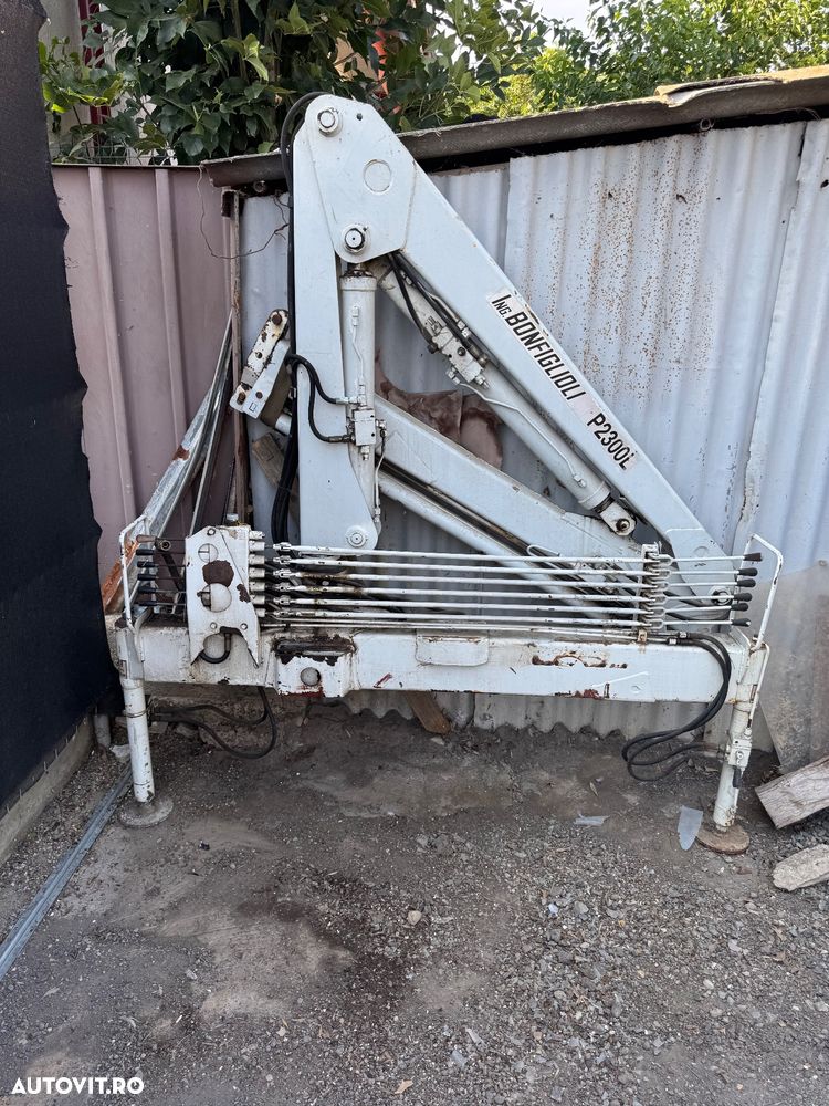 Macara Bonfiglioli P2300L - 1