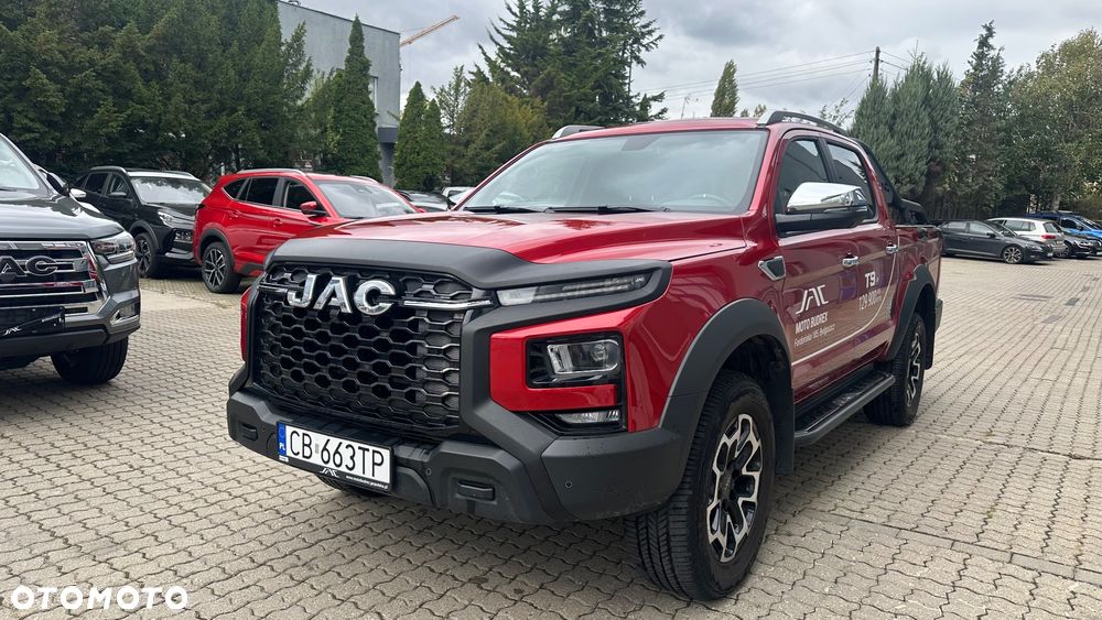 JAC T9