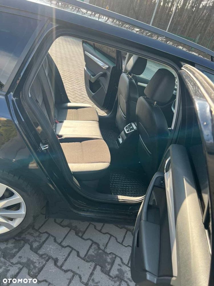 Skoda Octavia 1.6 TDI Edition DSG - 19