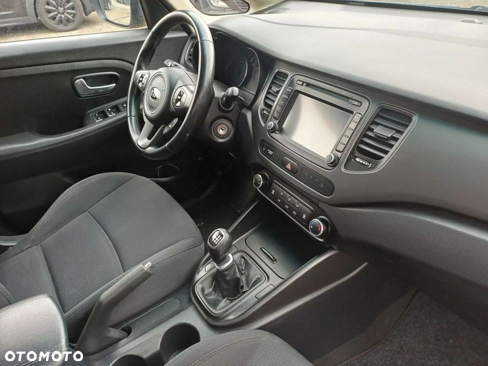 Kia Carens 1.7 CRDi 115 Dream Team Edition - 12