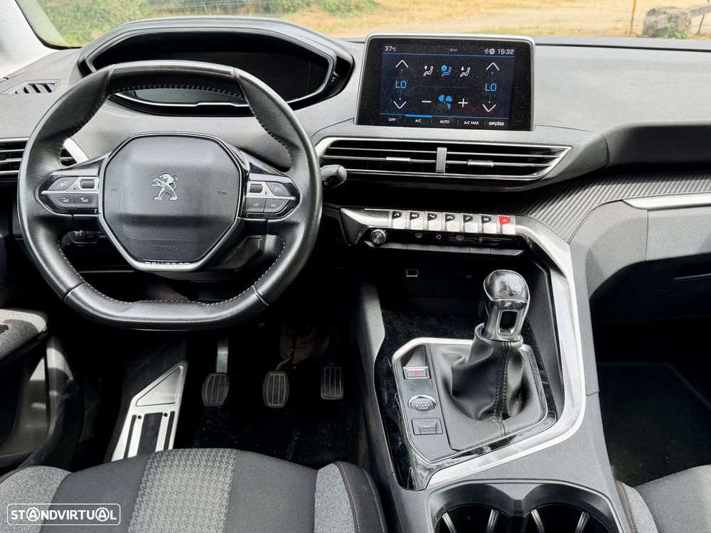 Peugeot 3008 1.5 BlueHDi GT - 7