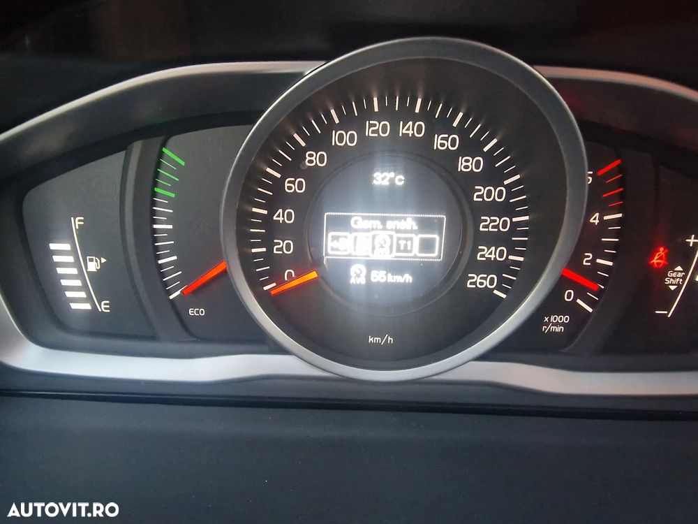 Volvo V60 D2 ECO Start-Stop Momentum - 30